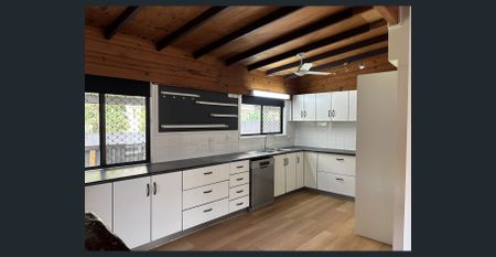 Andergrove, Nicely Renovated - Photo 5