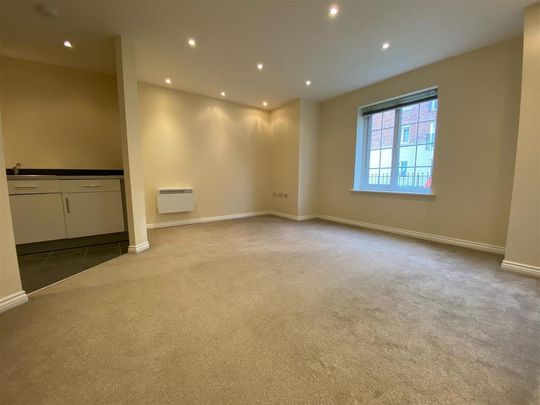 2 bedroom apartment to rent - Photo 1