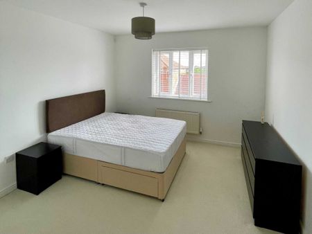 1 bed Apartment for rent - Photo 3