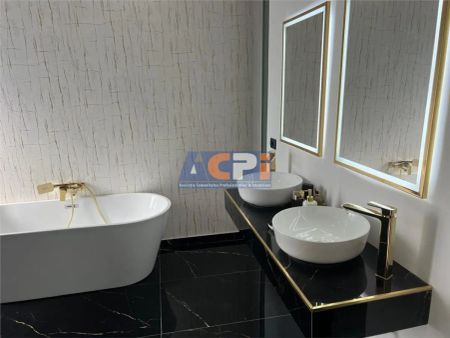 INCHIRIERE VILA DE LUX CU 5 CAMERE SI PISCINA in Zona EROU IANCU NICOLAE BANEASA - Photo 3