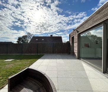 Instapklare woning met zonnige tuin te Rumbeke (Roeselare)! - Photo 3
