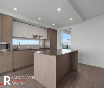 Condo in Surrey, BC - Photo 6