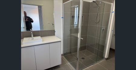 Brand New 4 Bedroom Home - Photo 4