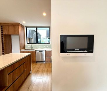 Modern living in Glen Innes - Photo 2