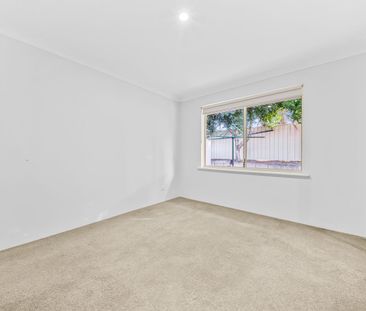 Spacious 4 Bedroom Family Home in Convenient Bertram Location - Photo 4