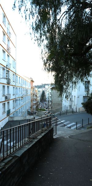 BASTIA proche centre ville- Studio meublé de 30 m² env résidence "Impératrice" - Photo 1