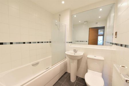 2 bedroom flat to rent - Photo 3