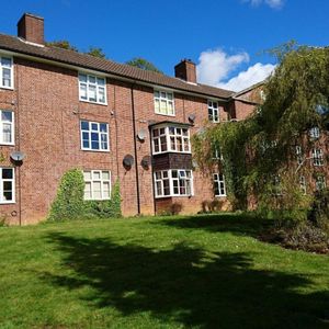 Stanborough Green - Photo 2