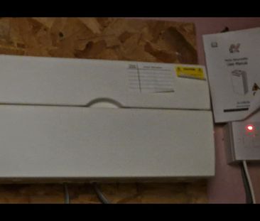 2 Bed Penthouse, Tooting High Street, SW17 - Photo 6