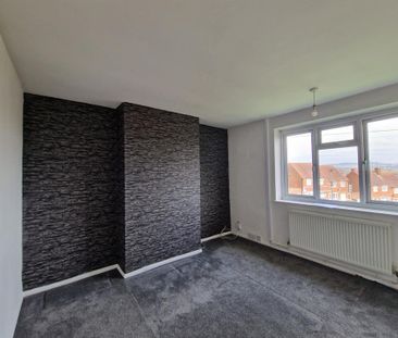 1 bedroom ground floor flat to rent - Photo 2