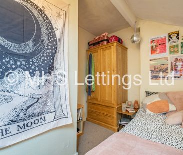 4 Bedroom Mid Terraced House for rent in Thornville Road - Photo 4