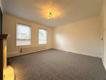 Lawns Wood, Telford, Shropshire, TF3 - Photo 2