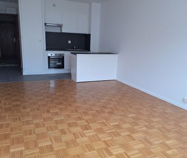 Beau Studio rénové au coeur de Genève - Photo 2