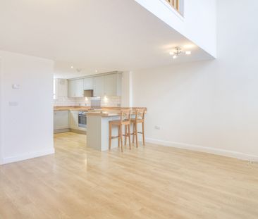 3 Bedroom - Photo 5