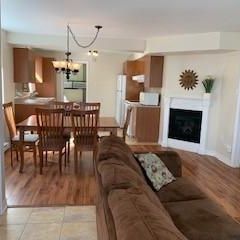Magnifique 4½ situé dans la montagne de Bromont - Photo 3