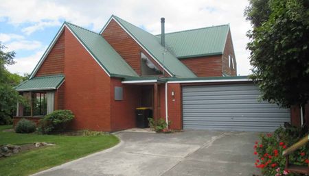 A Home With Character - Photo 5