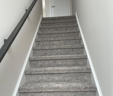 For Lease - 26 Hollywood Court, Cambridge, Ontario - Photo 2