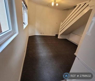 2 bedroom maisonette to rent - Photo 2