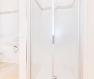 Modernes Bad / Balkon - Photo 4