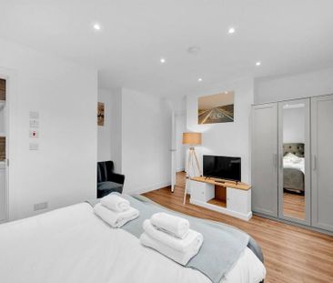 1 bedroom flat to rent - Photo 4