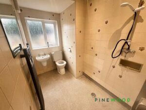 3 BEDROOM House - Semi-Detached - Photo 1