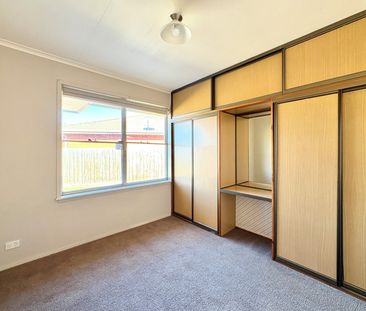 Charming Family Home in Prime Location - Photo 2