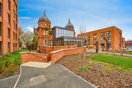 MacArthur House - Photo 5