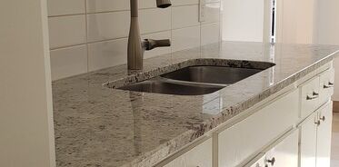 5 ½ Rénové Chauffe/Eau Chaude - Photo 2