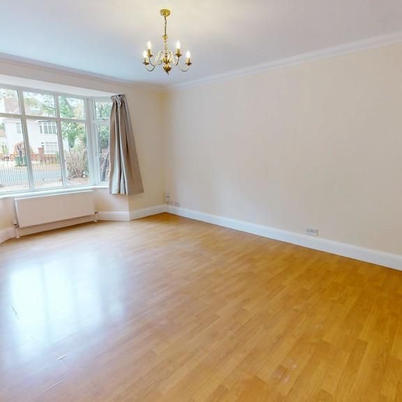5 bedroom detached house to rent - Photo 1
