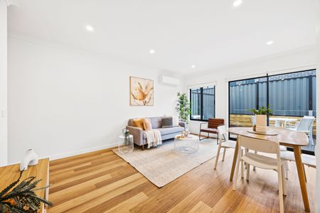 Contemporary Living in Mickleham - Photo 2