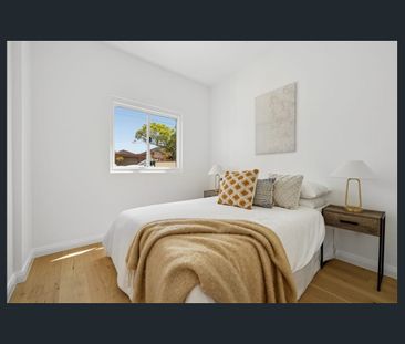 NEWLY REFURBISHED FAMILY HOME IN GREAT LOCATION - Photo 4