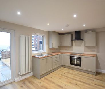 3 bedroom terraced house to rent - Photo 6