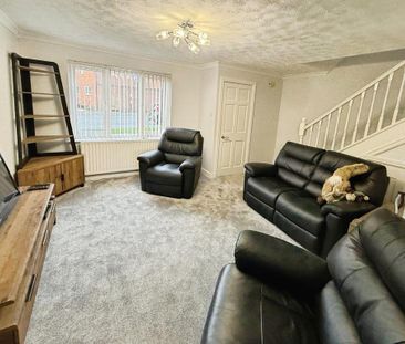 3 bedroom semi-detached house to rent - Photo 1