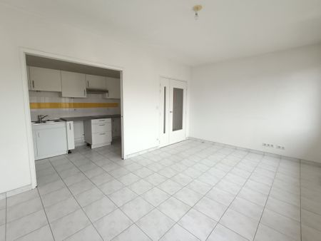 Location Appartement 3 pièces 61m² REIMS 51100 - Photo 3