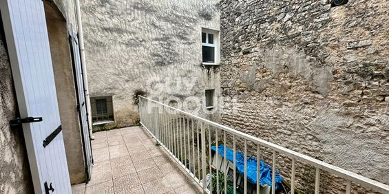 T3 A LOUER AU COEUR DE SAINT MAXIMIN LA SAINTE BAUME - Photo 3