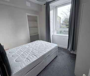 2 Bed Flat, Pirrie Street, EH6 - Photo 3