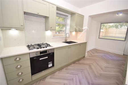 105, Moseley Wood Drive, Leeds, West Yorkshire, LS16 7HD - Photo 5