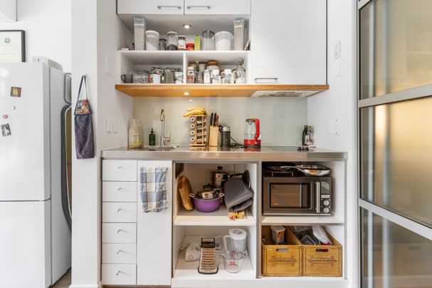 Superb Apartment with Carpark - Photo 1