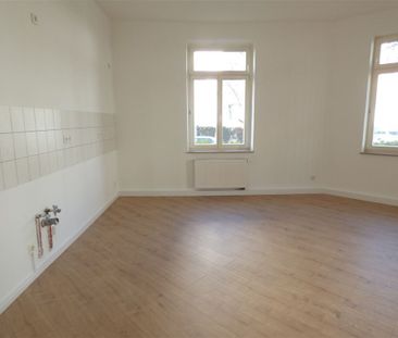 Familien aufgepasst!!! - 3-Raum Whg. in Gohlis, Bad mit Fenster, Wa... - Photo 4