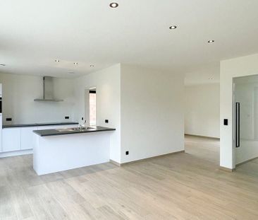 Woning te huur in Sint-Joris-Weert voor € 1.795 met 4 slaapkamers - Foto 5