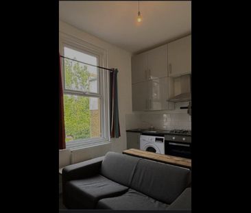 1 Bed Flat, Montrell Road, SW2 - Photo 6