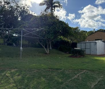 FURNISHED 3 bedroom home - NO PETS ALLOWED - Photo 1