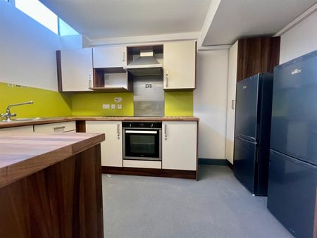 Meadowcourt Road - Photo 4