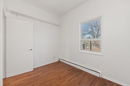 For Lease - 120 Stephenson Avenue Unit# Main, Toronto, Ontario - Photo 3
