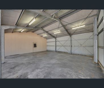 8 Waddington Parade, Plainland, Qld 4341 - Photo 5