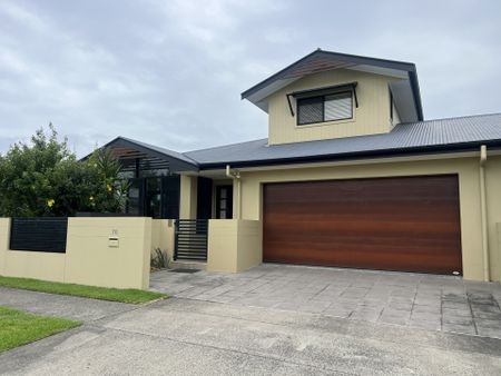 Modern 3-Bedroom Home in Central Ballina - Photo 3