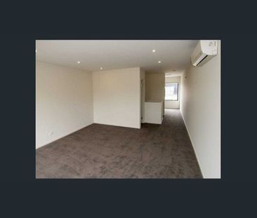 Great Size with Second Bathroom in an Excellent Location! - Photo 5