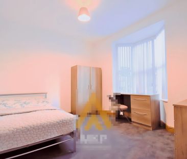 7 Bedroom 7 Bathroom - Photo 2