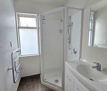 1 Bdrm StudioFlat,Insulated+DbleGlazed=Warmth - Photo 6