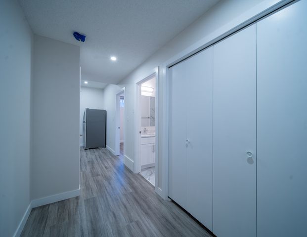 Beautiful 1-Bedroom Basement Suite for Rent in Southwest Edmonton! Utilities Included! Available April 1! | 1716 Graydon Hill Link Southwest, Edmonton - Photo 1